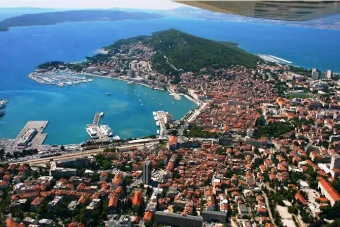 In Old Town Apartamento